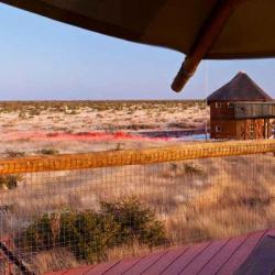 Hide am Wasserloch in Olifantsrus, Namibia Camping Rundreise
